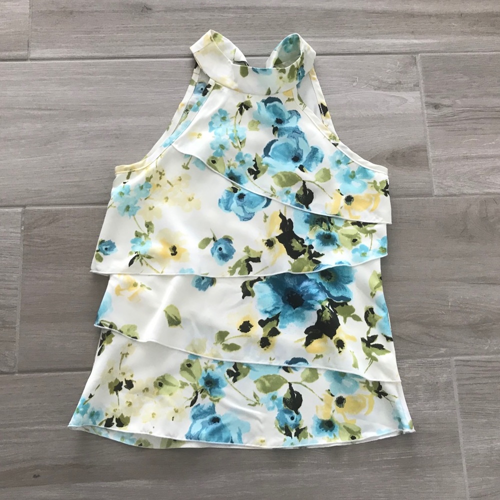 NWOT BCX Floral Sleeveless Blouse